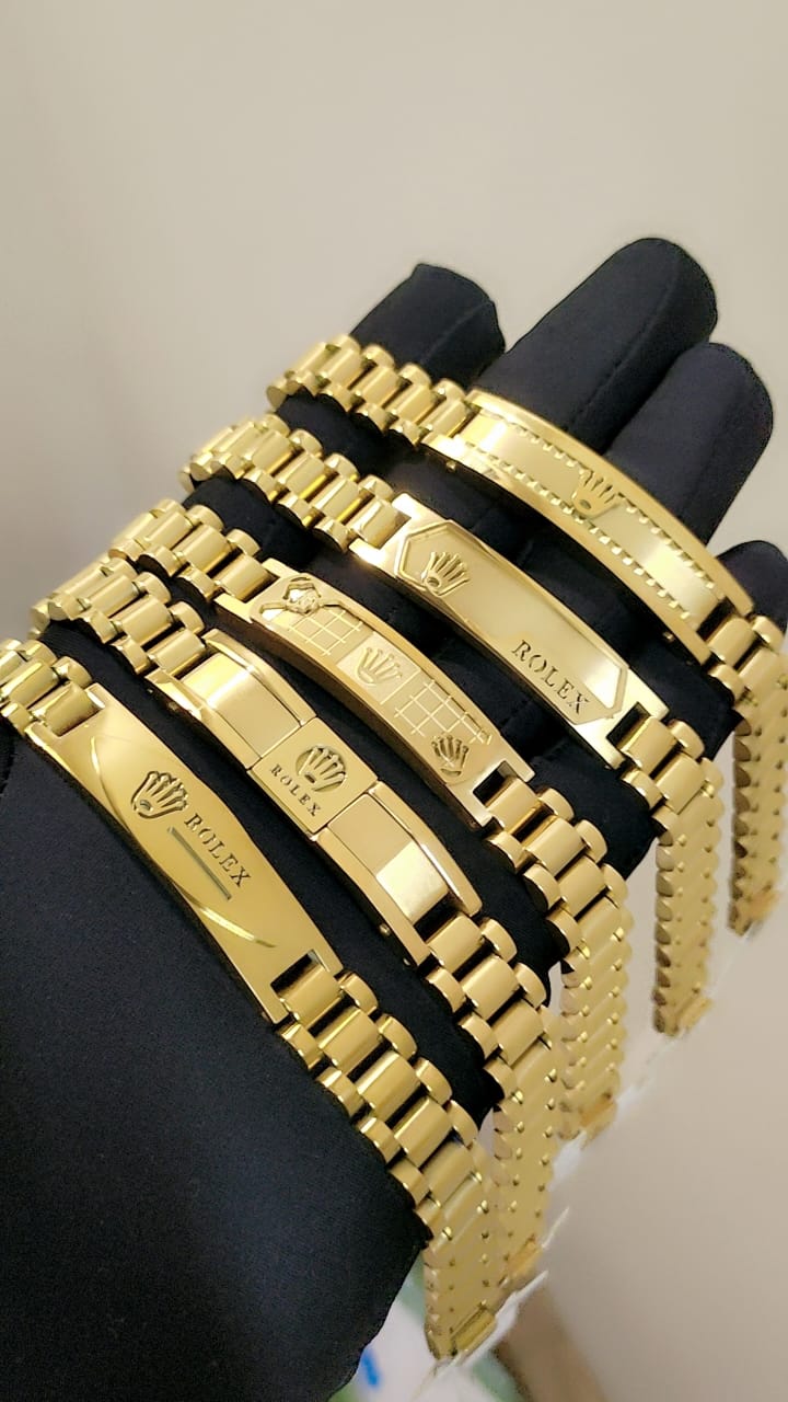 Luxury-Inspired Metal Link Bracelet β Multiple Colors | Tarnish-Free