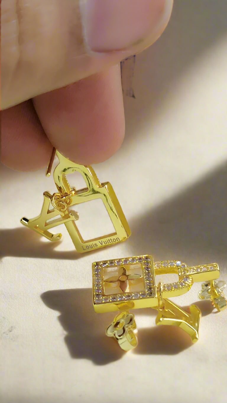 Tarnish-Free Lock Design Earrings with LV Detail – Gold Finish