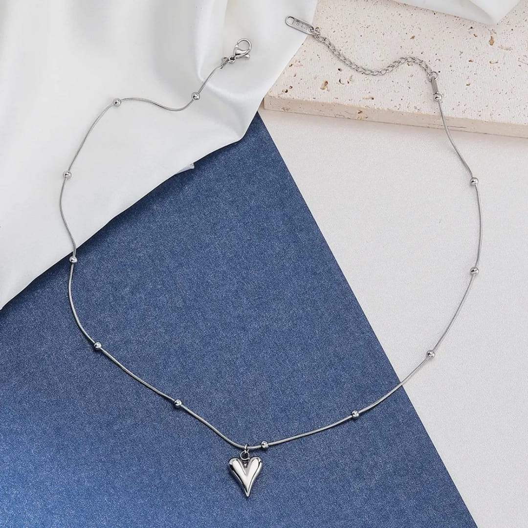 Heart Chain Necklace – Gold & Silver Minimalist Love