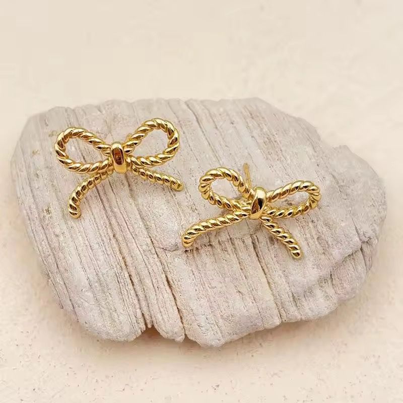 Chic Bow Knot Stud Earrings – Elegant Everyday Jewelry