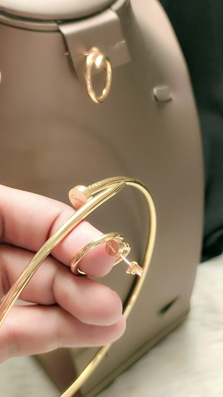 Nail Design Necklace & Earring Set – Bold & Minimalist Jewelry