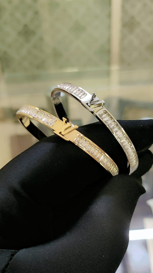 Elegant Duo Crystal Bangles – Gold & Silver Tones