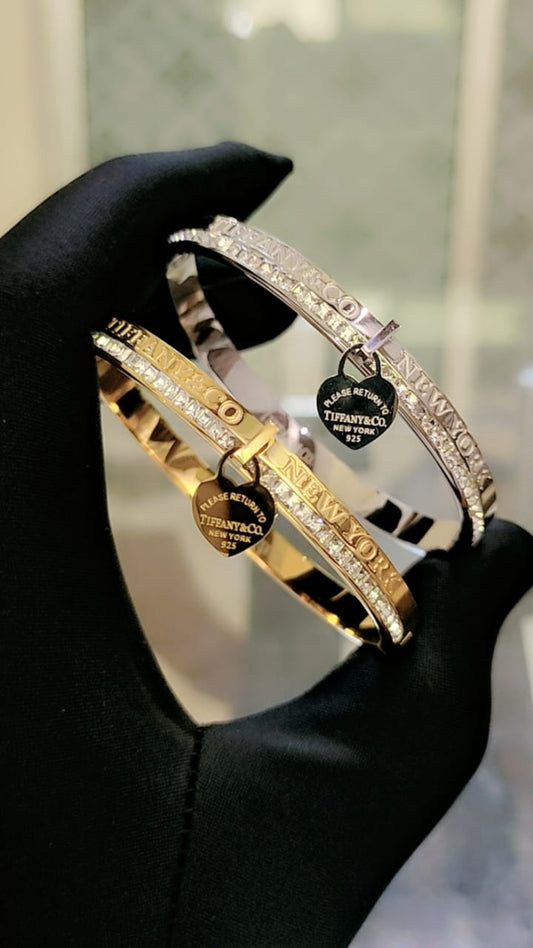 Signature Luxury Bracelet - Elegant Fashion Jewelry