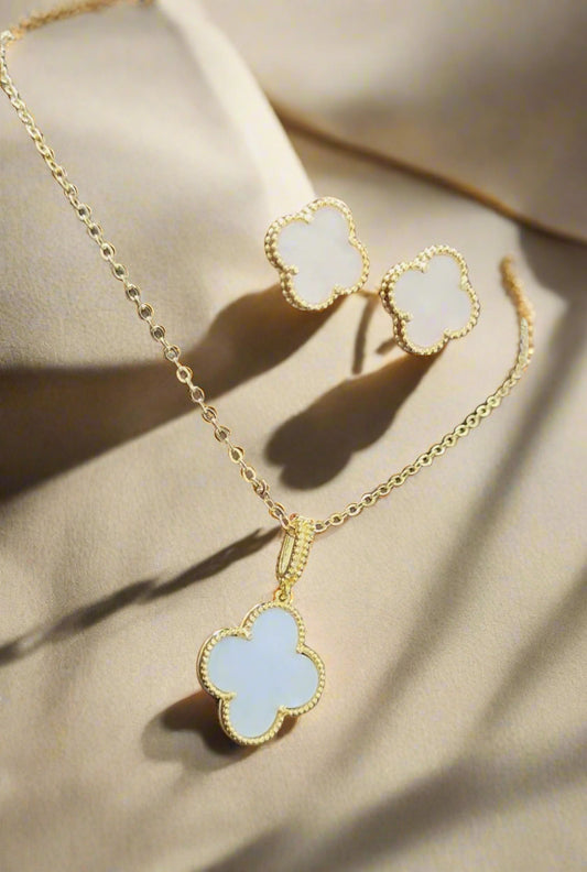 Elegant Clover Green Onyx Jewelry Set – Gold Plated Necklace & Stud Earrings