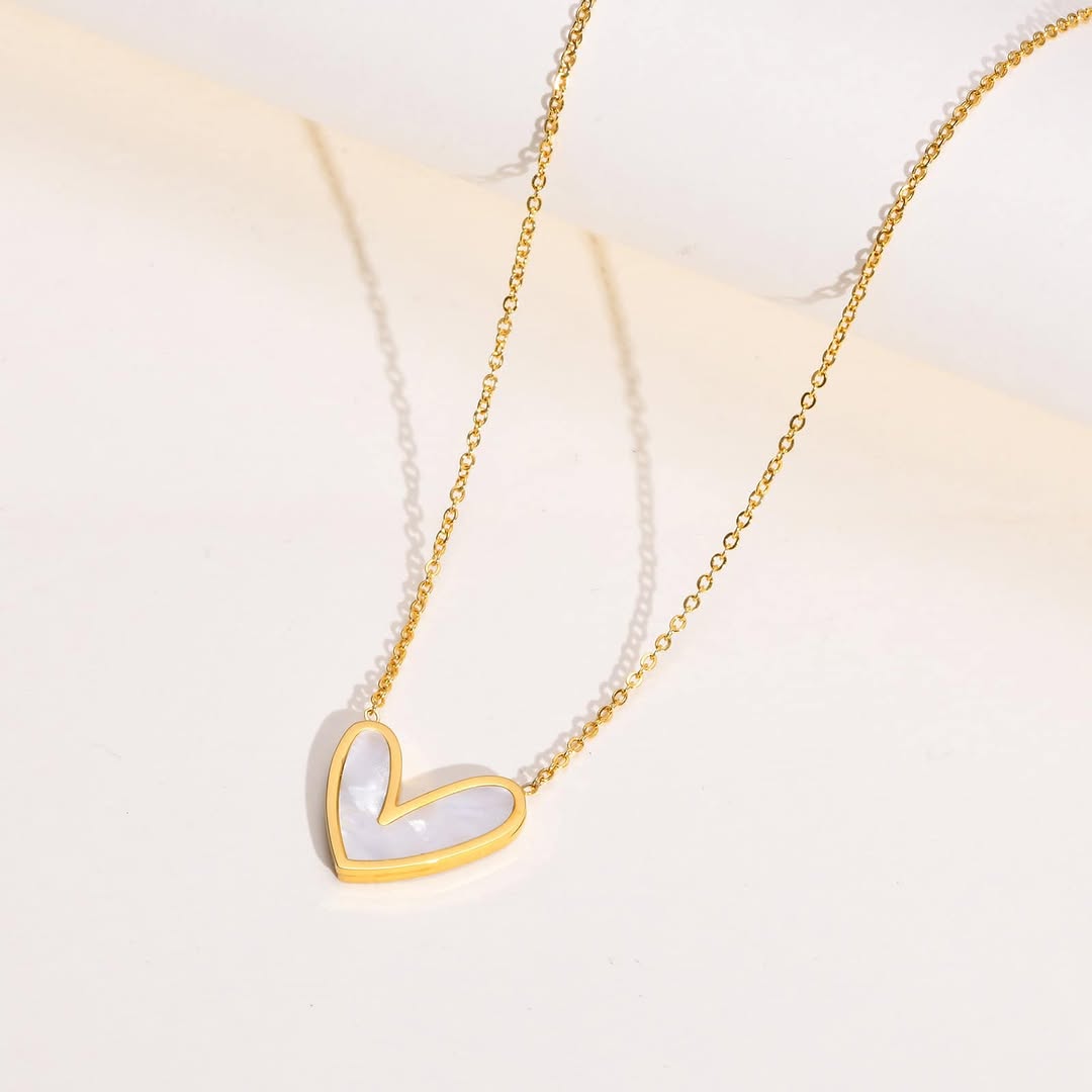 White Heart Pendant Necklace – Minimal & Elegant Everyday Wear