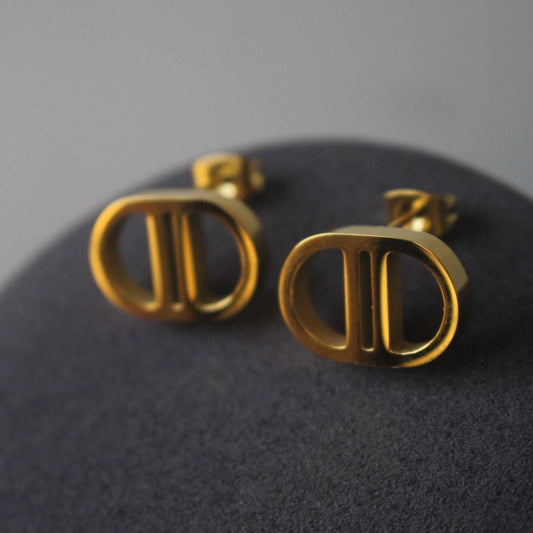 Elegant Designer-Inspired Golden Stud Earrings