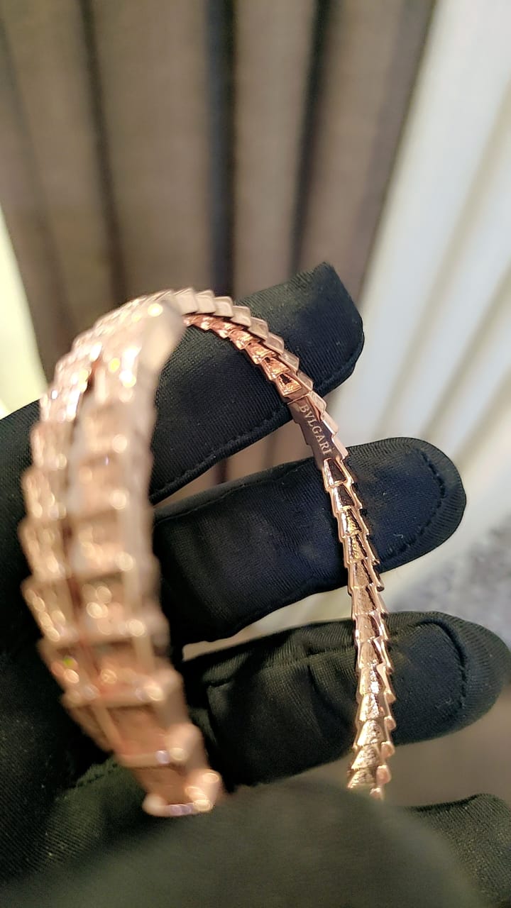 Serpent Shine Bracelet – Rose Gold Elegance
