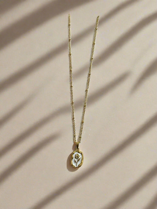 Tulip Bloom Enamel Pendant Necklace – Vintage Charm in 6 Colors